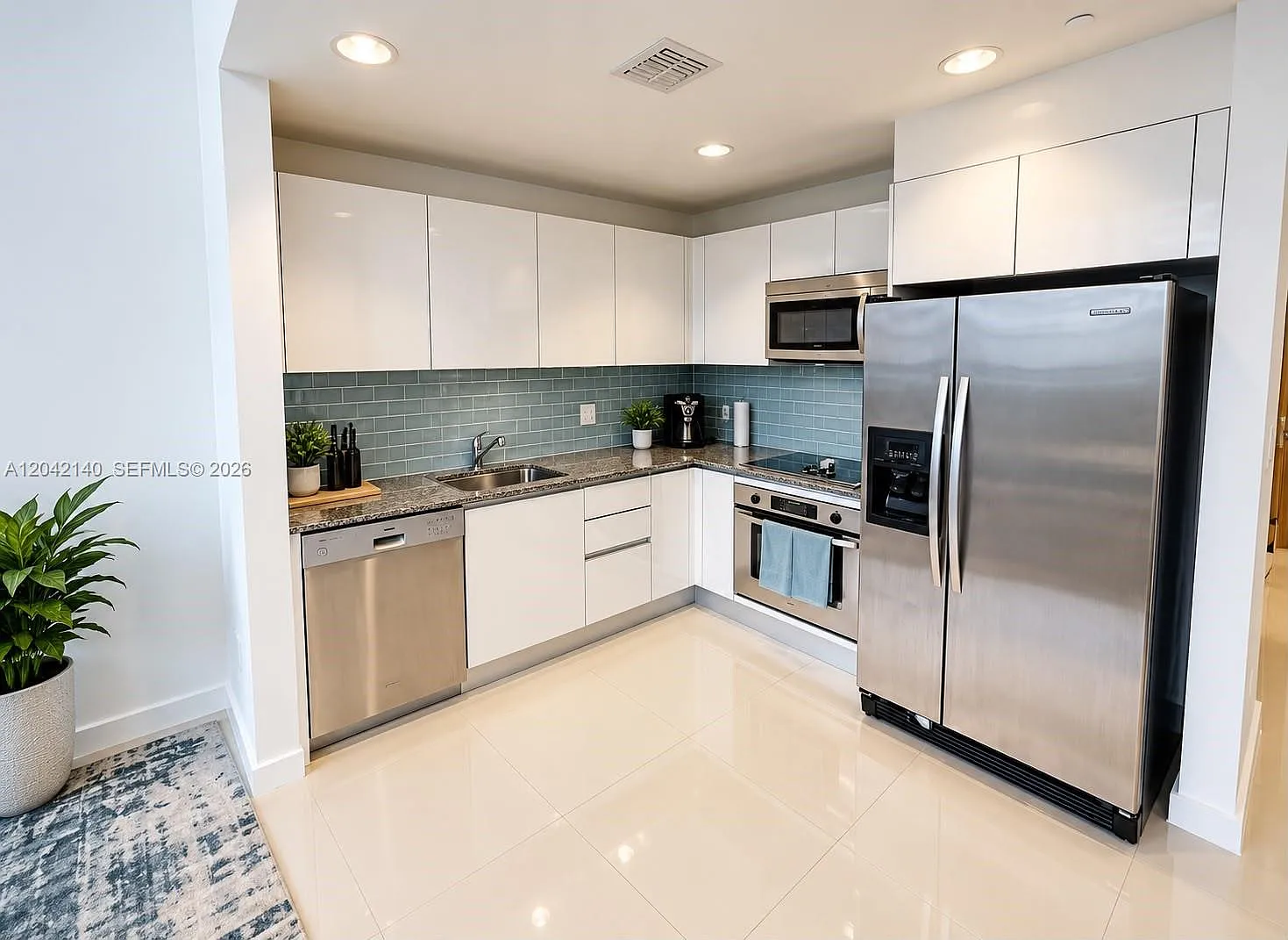 1060 Brickell Condo — Photo 2