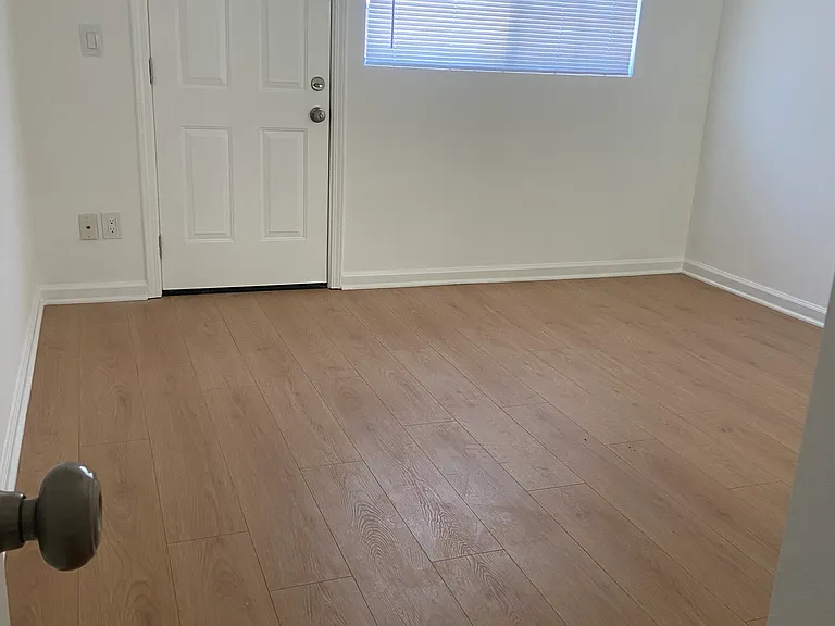 22700 Cantlay St — Photo 18