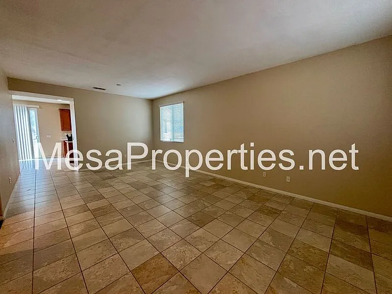 16677 Desert Lily St — Photo 3