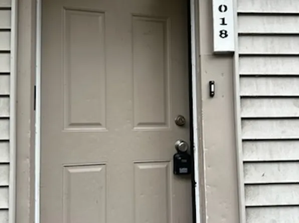 Church Street 4018-4024 - 4018, 4018-4024 Church St, Palmer, MA 01069