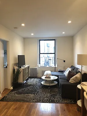 Rented by Sky Management | media 13