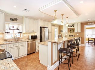 929 Richmond Rd, East Meadow, NY 11554