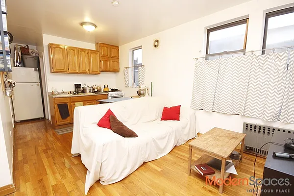 Rented by Modern Spaces | media 11