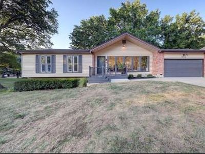 1004 SE 2nd St, Lees Summit, MO, 64063