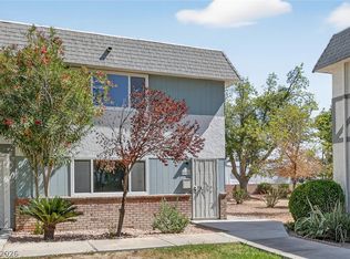 422 Greenbriar Townhouse Way #Townhouse, Las Vegas, NV 89121