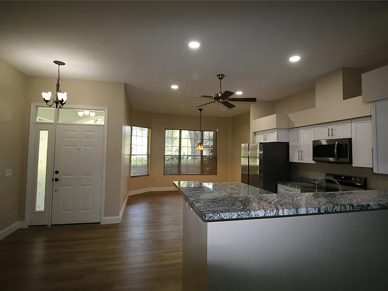 18965 SW 98th Pl — Photo 5