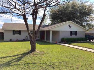 109 Meadowbrook St, Carthage, TX 75633