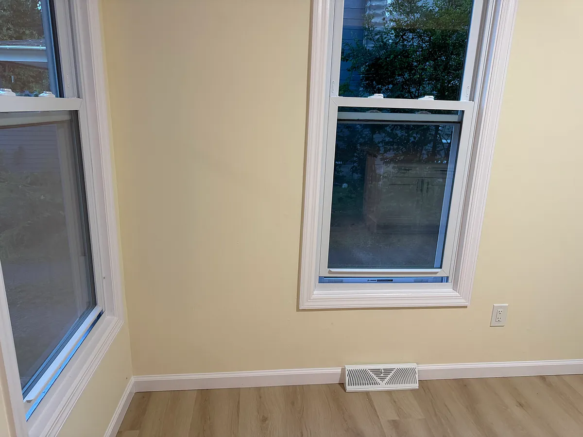 Building Photo - 29 Burnside Ave #1