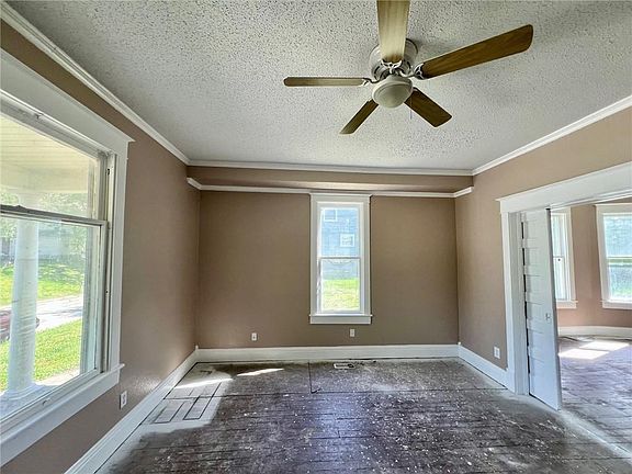 4th image of 1416 Bellevue St