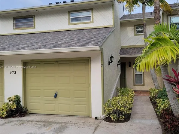 973 NW Spruce Ridge Dr APT 2, Stuart, FL 34994