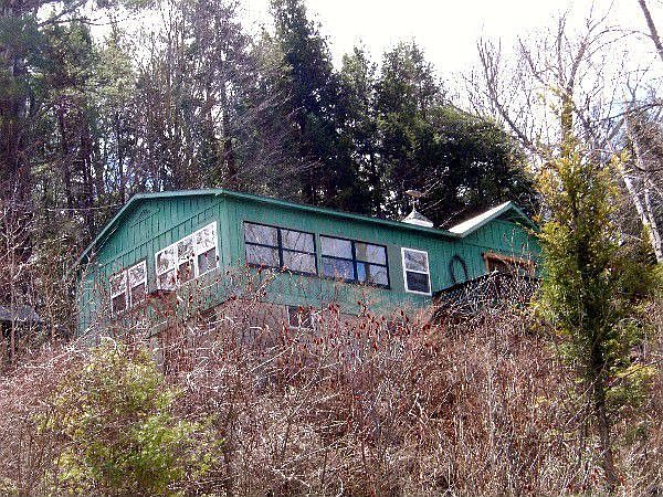 1st image of 7 Birchwood Dr