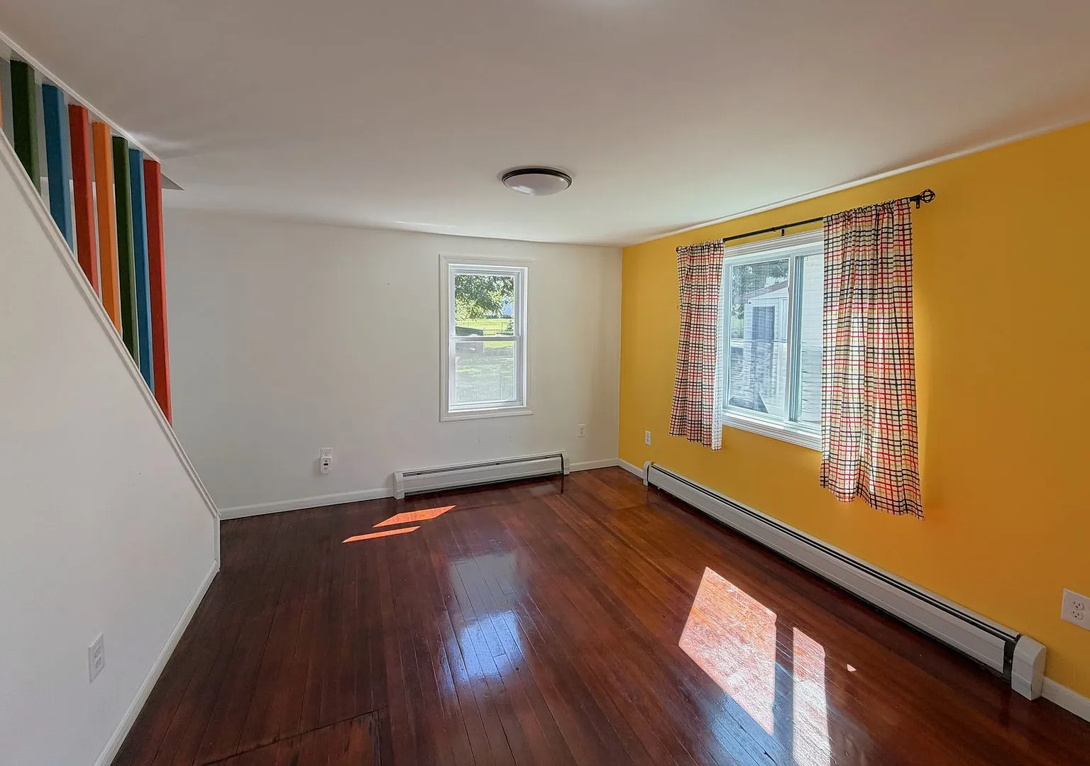 Beautifully Renovated Home with Dedicated Home Office in a Quiet Neighborhood — Photo 3
