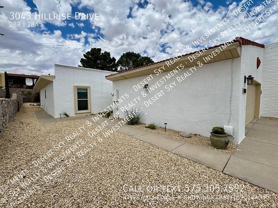 Building Photo - 3043 Hillrise Dr