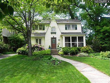 1st image of 1054 Summit Ave