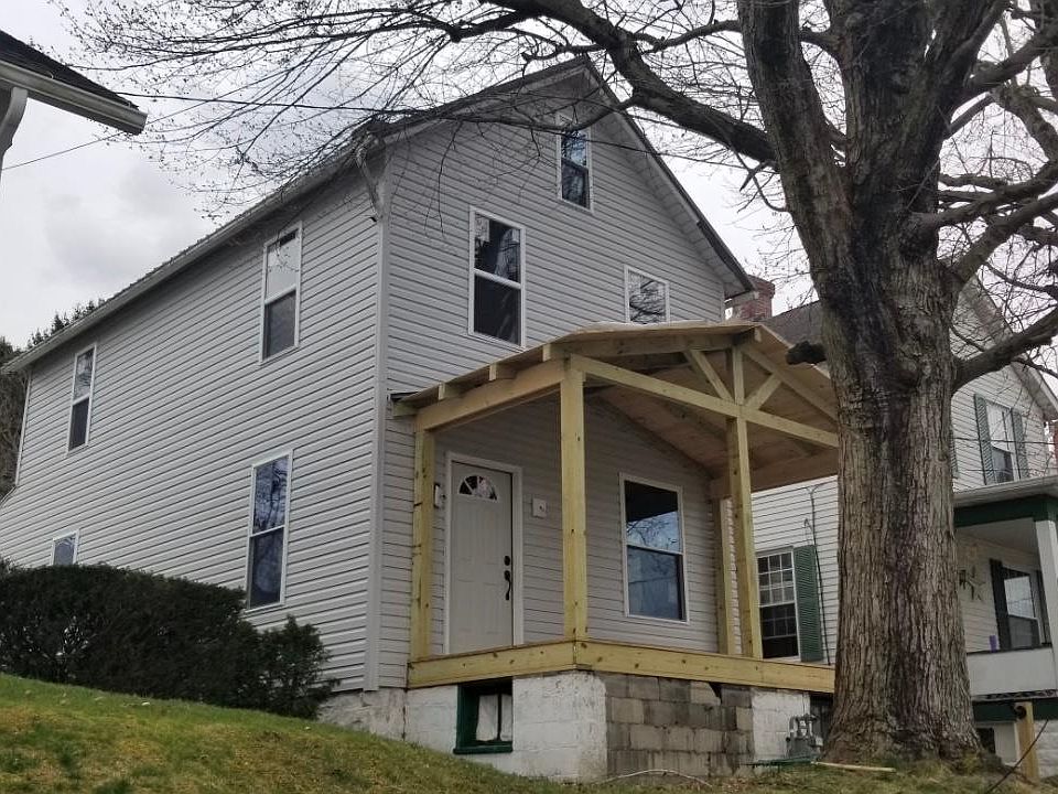 1st image of 222 N Brady St