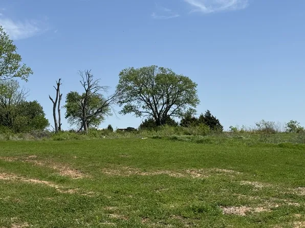 32 Dixie Estates Way, Whitesboro, TX 76273