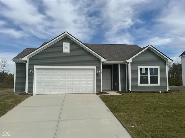 373 Geralyn Dr, Trafalgar, IN 46181