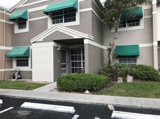 12261 Lake Loop Rd, Fort Lauderdale, FL 33330