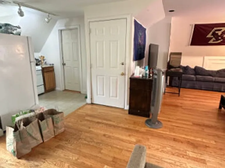 27 Orkney Rd #H — Photo 12