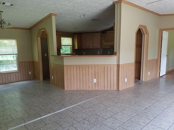 4th image of 120 Upland Dr