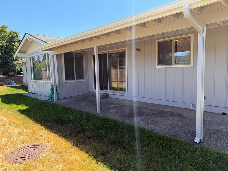 1422 Lawnridge Ave — Photo 11