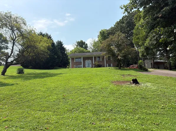 838 Lakewood Dr, Jefferson City, TN 37760