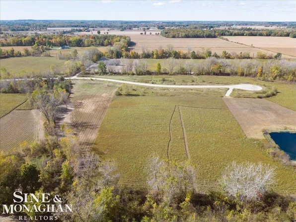 11 Ashley Ln, Allenton, MI 48002