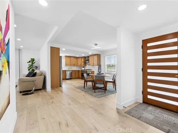 5702 Edinger Ave, Huntington Beach, CA 92649