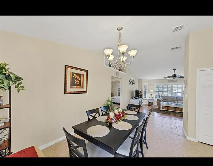 18327 Lamont Ave — Photo 19