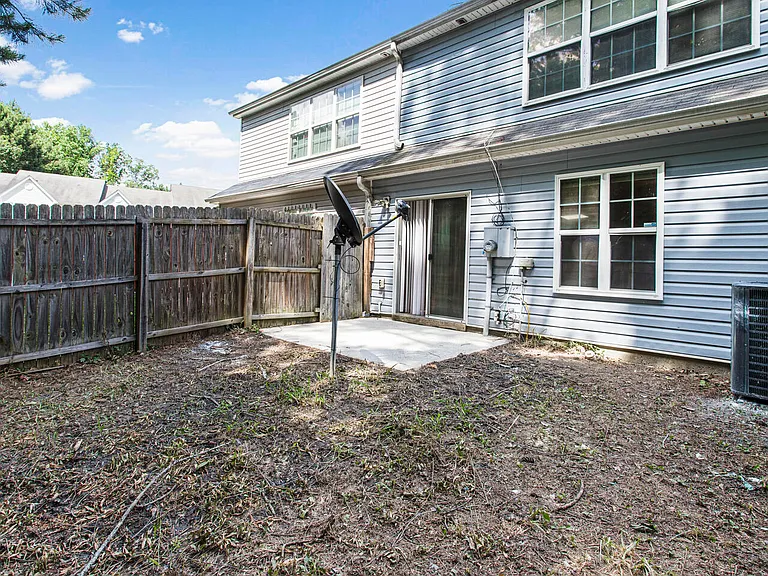 6352 Hickory Lane Cir — Photo 35