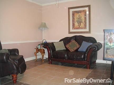 Dining Room : Can also be used as a den, family room, office or even a spacious 4th bedroom.