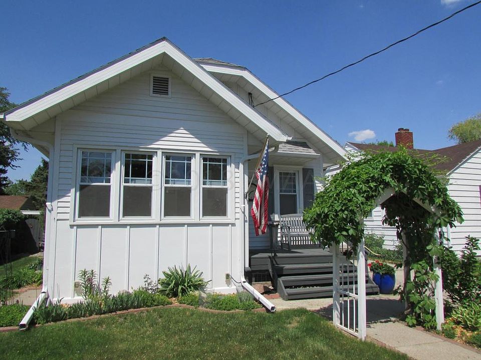 1st image of 1008 6th Ave N