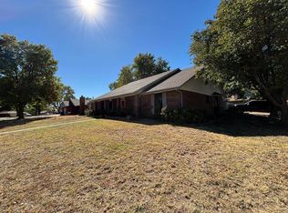 1314 Briar Creek Rd, Enid, OK 73703
