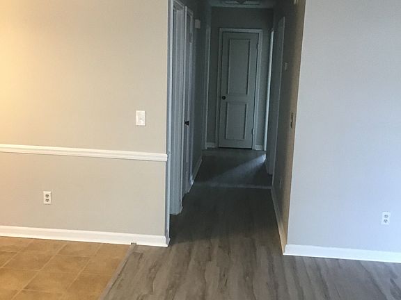 2nd image of 419 Chapelwood Dr