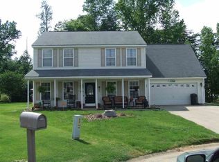 915 Courtney Place Dr, Inman, SC 29349