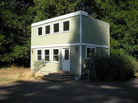 Hobby House/Office