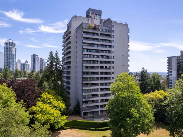 6595 Willingdon Ave #908, Burnaby, BC V5H 4E5