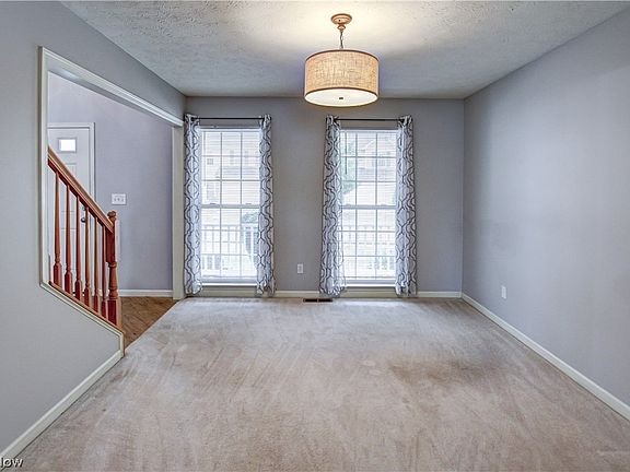2nd image of 8533 Wayside Dr