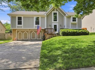 4109 NW 64th Pl, Kansas City, MO 64151
