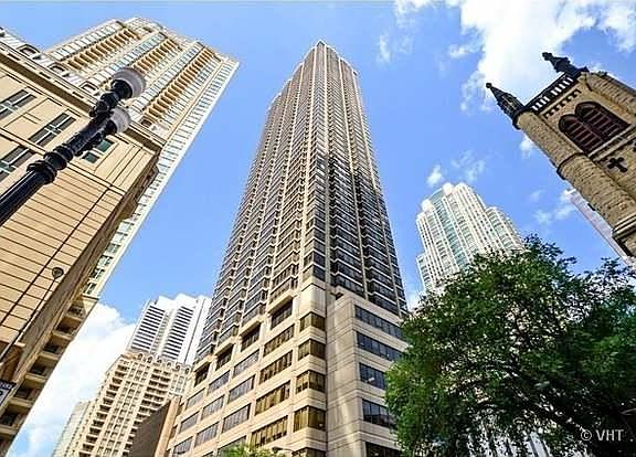 3rd image of 30 E Huron St #28002