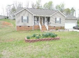 2651 Sarah Ln, Thomasville, NC 27360