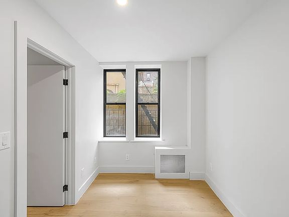 3rd image of 236 W 15th St APT 34