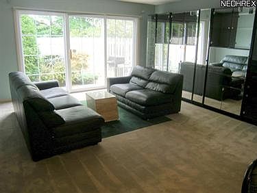 4th image of 34104 Chagrin Blvd APT 3105
