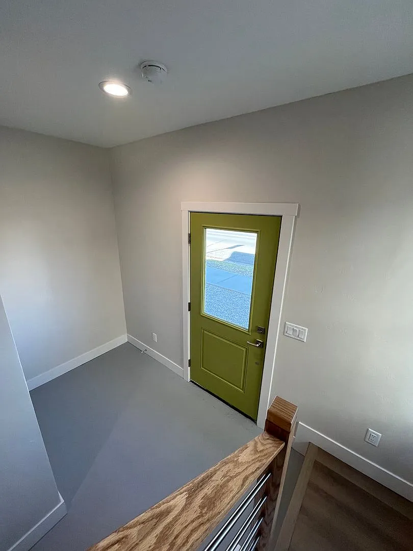 103 Park Ave — Photo 3