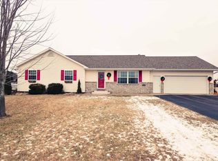 2114 Conestoga Ln, Mosinee, WI 54455
