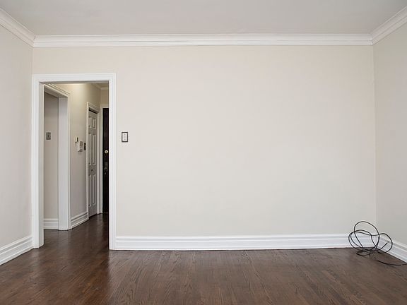 5th image of 2131 W Giddings St APT 1A