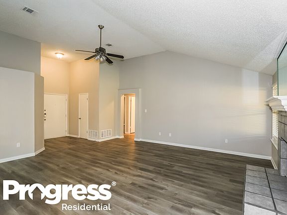 4th image of 2522 Clayton Oaks Dr