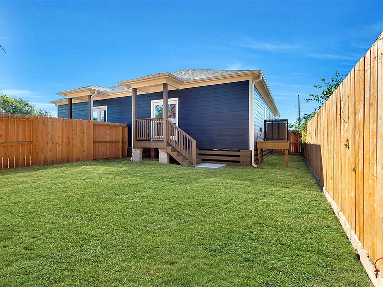 4837 Paula St #A — Photo 24