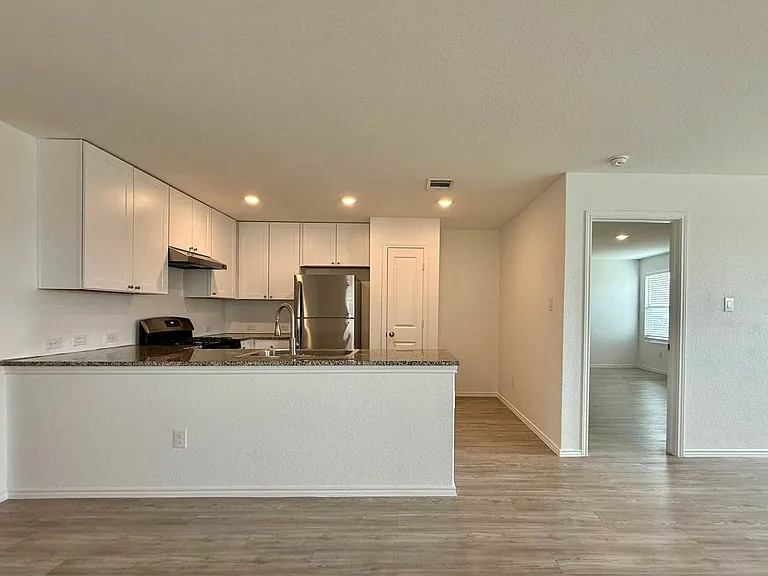 5506 Basil Chase Chase — Photo 6