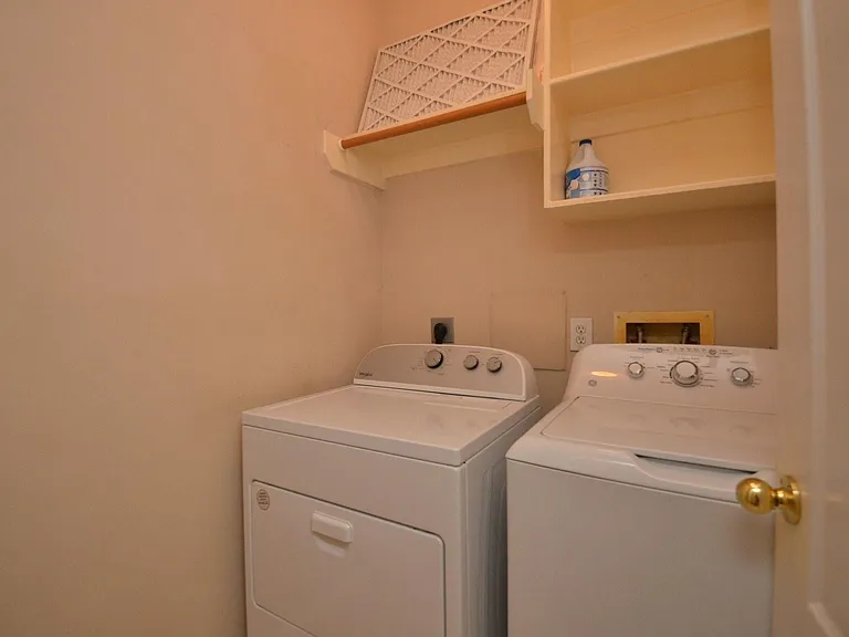 4510 Regal Dr — Photo 23